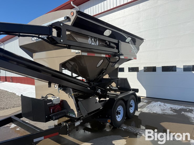 j&m-lc290-t/a-seed-tender-image-13