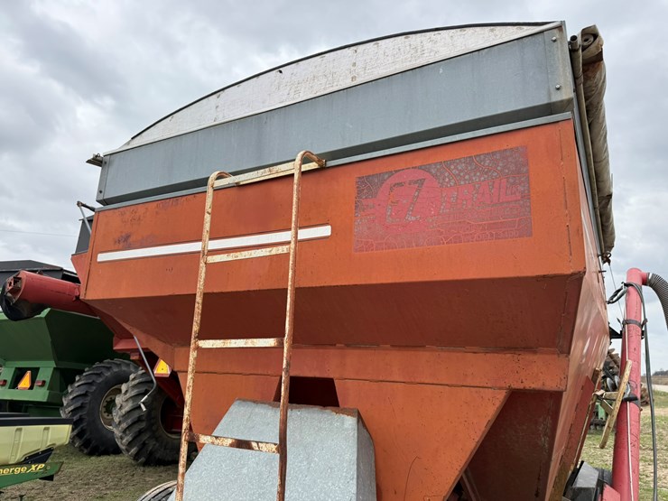 #41853-•-ez-trail-grain-cart-image-7