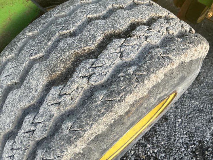 john-deere-750-image-7