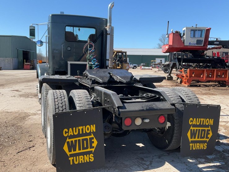 1999-kenworth-t800b-image-69