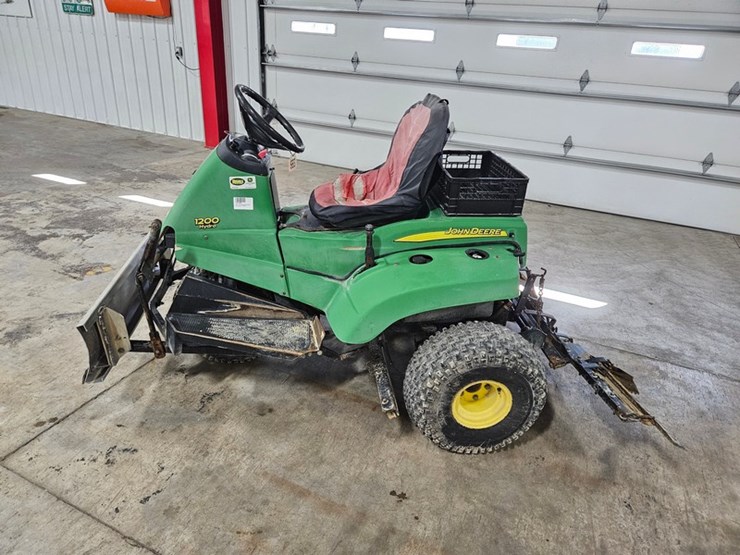 john-deere-1200-image-2