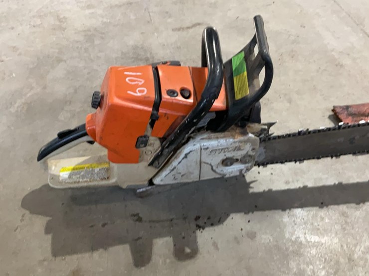 #109-•-stihl-ms461-chainsaw-image-14