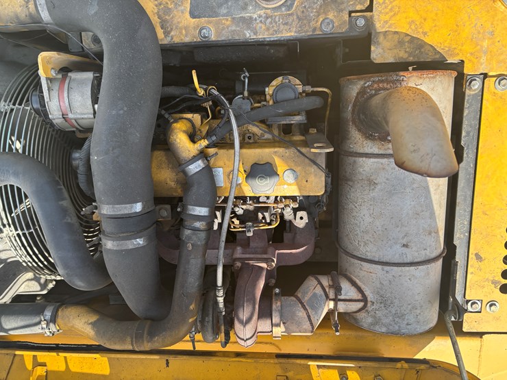 deere-160c-lc-image-30