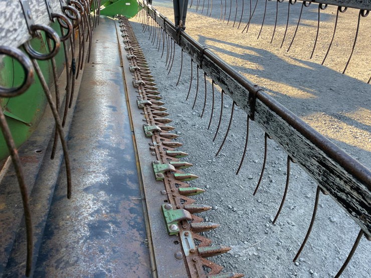 john-deere-216-image-18