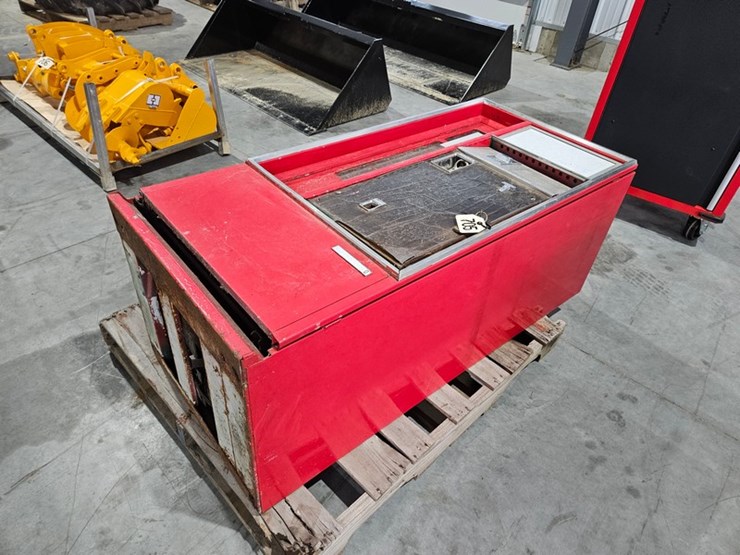 #705-•-cavalier-coke-vending-machine-image-1