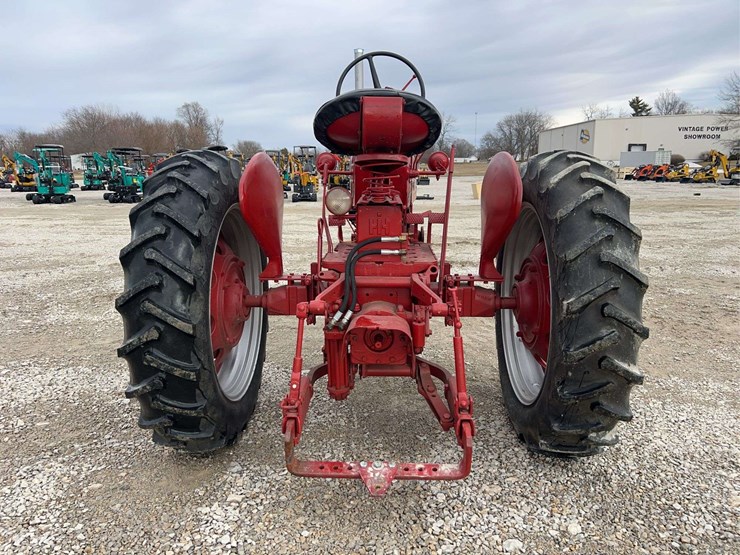 farmall-300-image-4