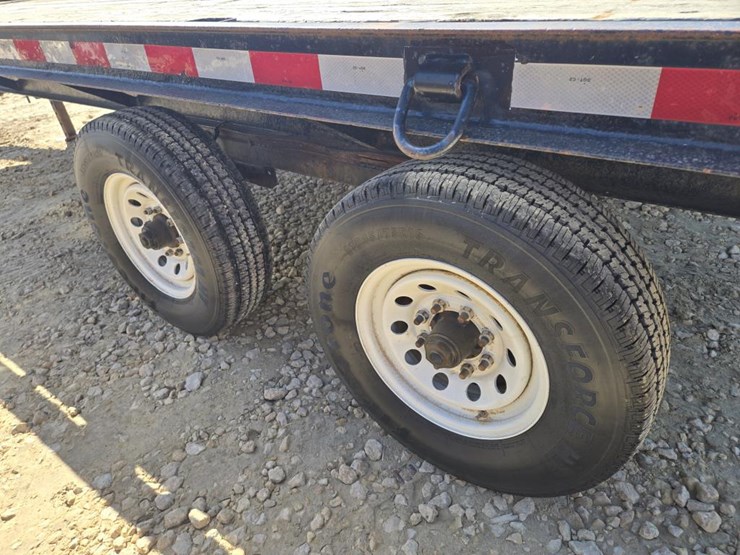 #203-•-1998-featherlite-flatbed-trailer-image-10