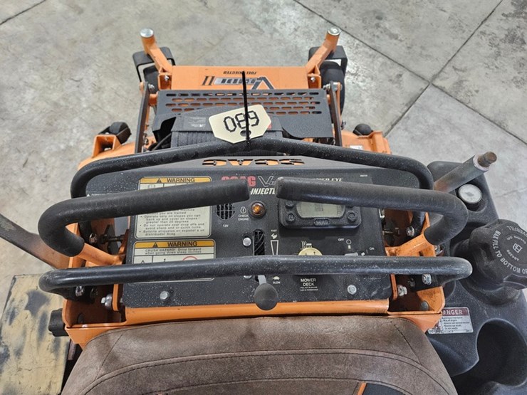 #680-•-scag-v-ride-ii-fuel-injected-stand-on-mower-image-23