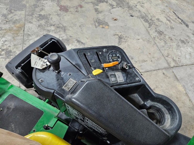 john-deere-8000-image-21