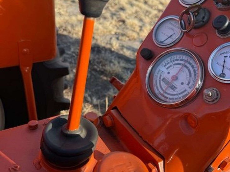 1958-allis-chalmers-d17-image-40