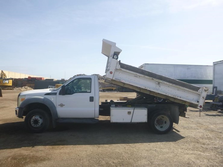 2011-ford-f550-image-6