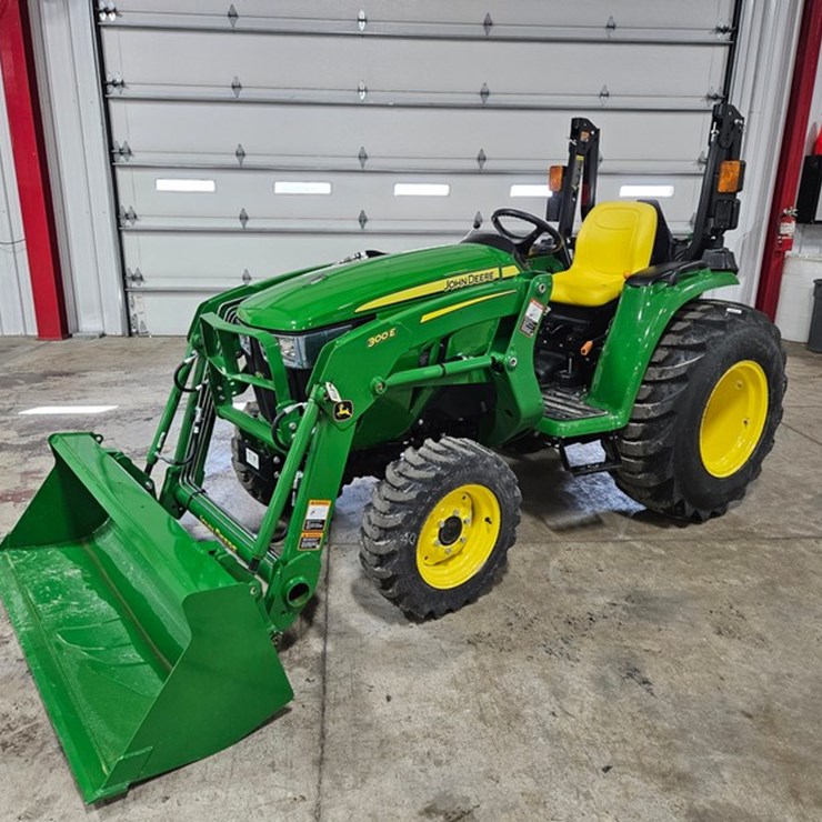 2025 JOHN DEERE 3032E