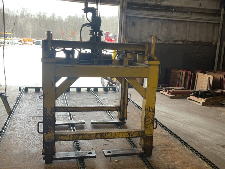 #235-•-lumber-pak-lift-cradle-image-3