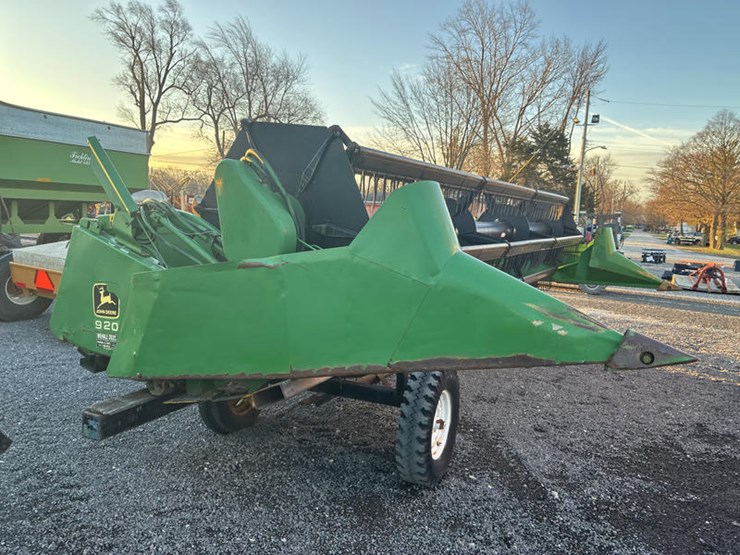 1988-john-deere-920-image-8