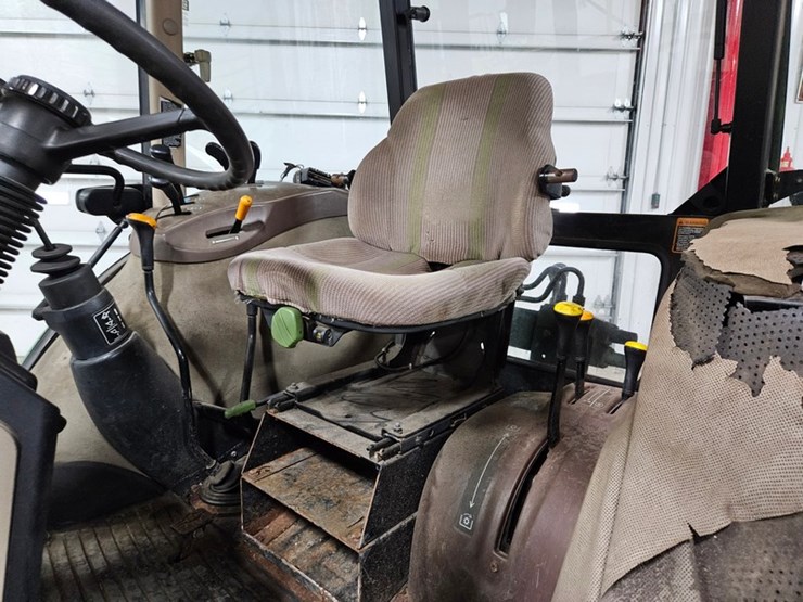 john-deere-5520-image-35