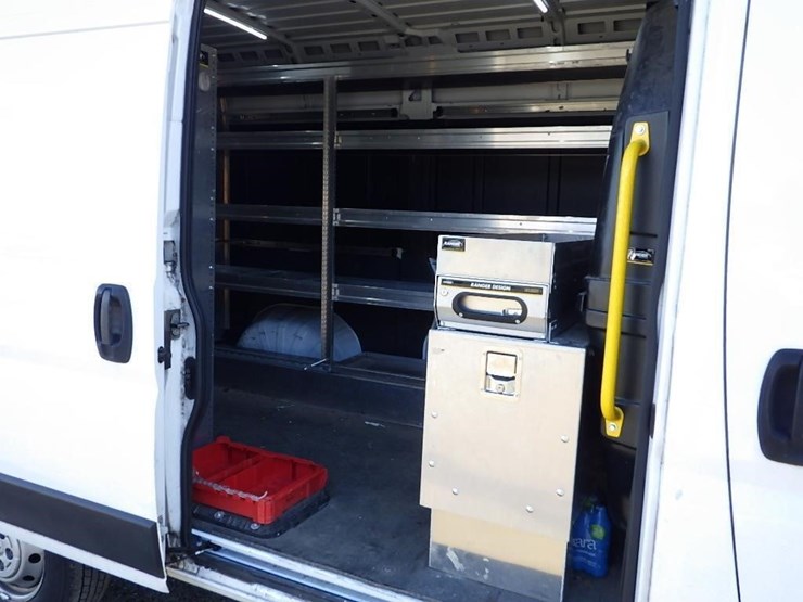 2021-dodge-1500-image-12