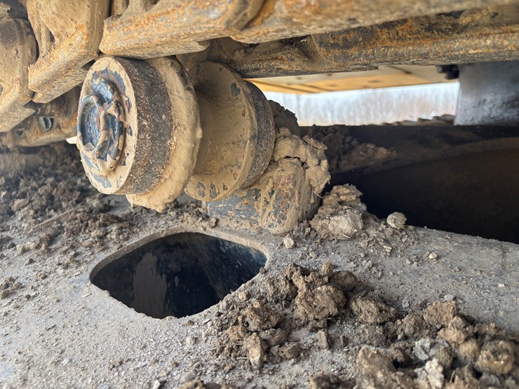 deere-160c-lc-image-82