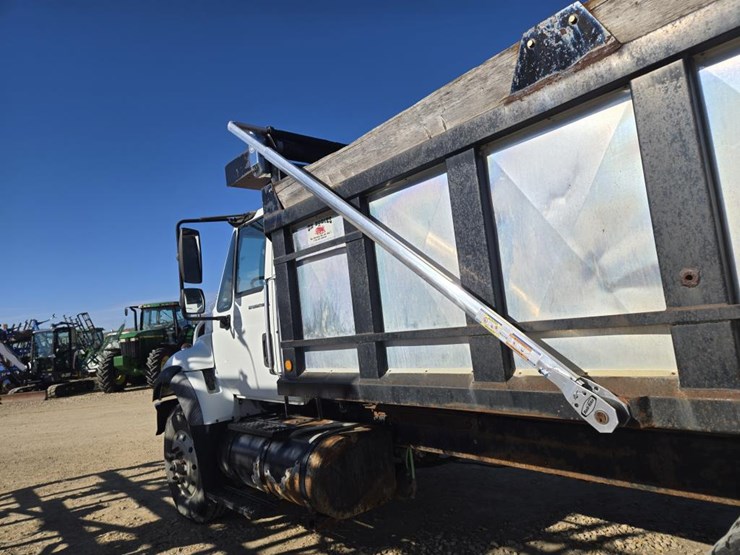 #204-•-2006-international-7500-tandem-dump-truck-image-10