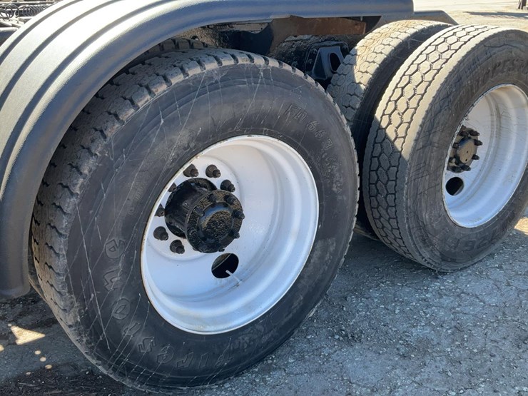 1999-kenworth-t800b-image-43