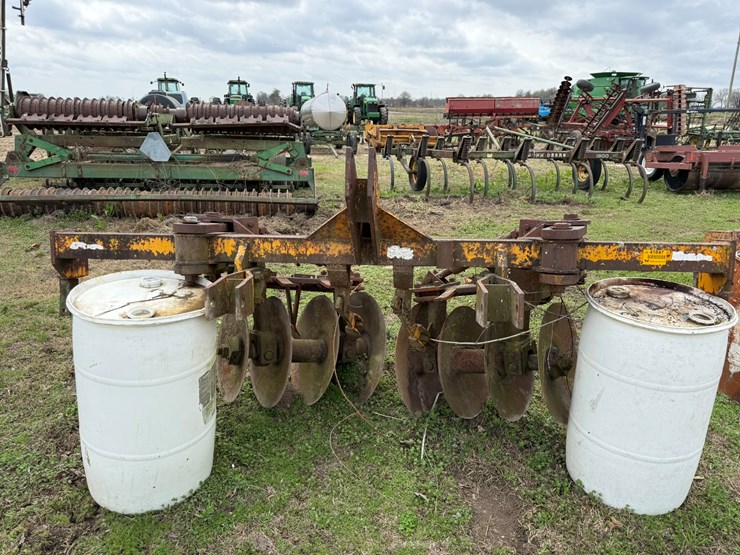 #41847-•-levee-plow-image-5