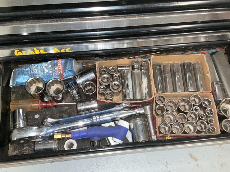 #102-•-craftsman-tool-chest-with-tools-image-8