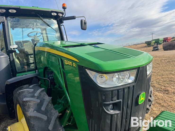 2013-john-deere-8285r-image-13