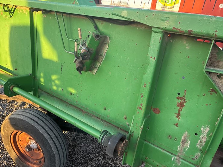 1988-john-deere-920-image-17