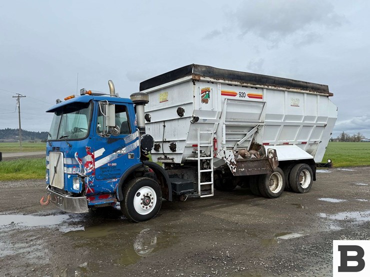 1996-volvo-wx-feed-truck---albany,-or-image-1