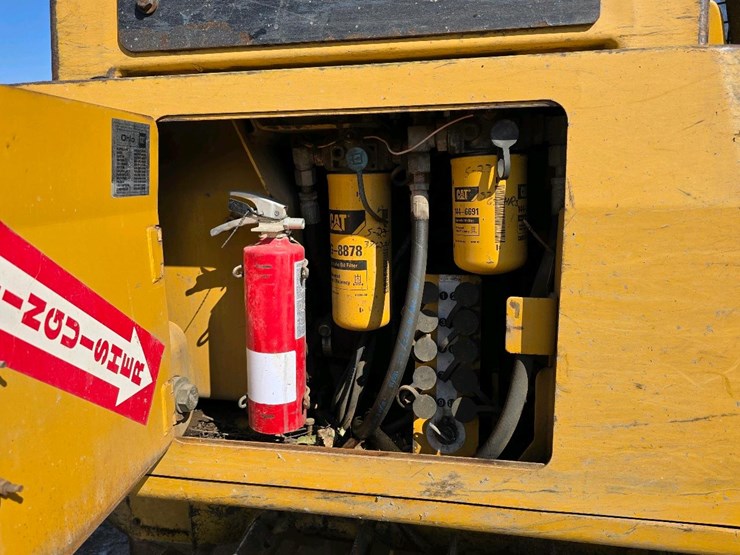 2007-caterpillar-d5g-image-41