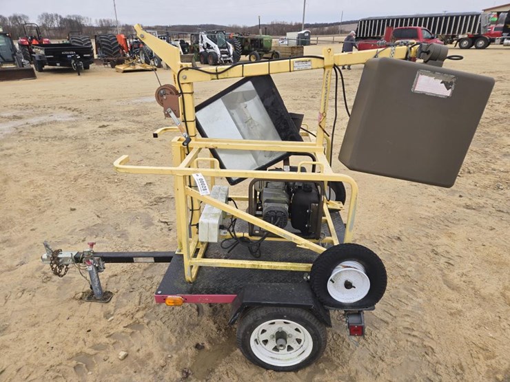 #28-•-honda-light-tower-with-trailer-image-5