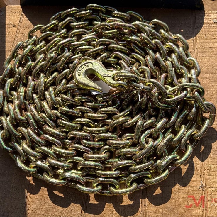 NEW 3/8" CHAIN W/ 2 HOOKS