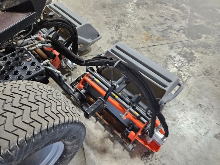 #685-•-jacobsen-lf550-fairway-mower-image-24