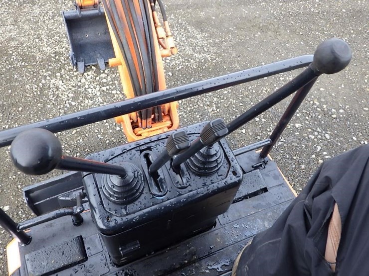 kubota-kx012-image-30