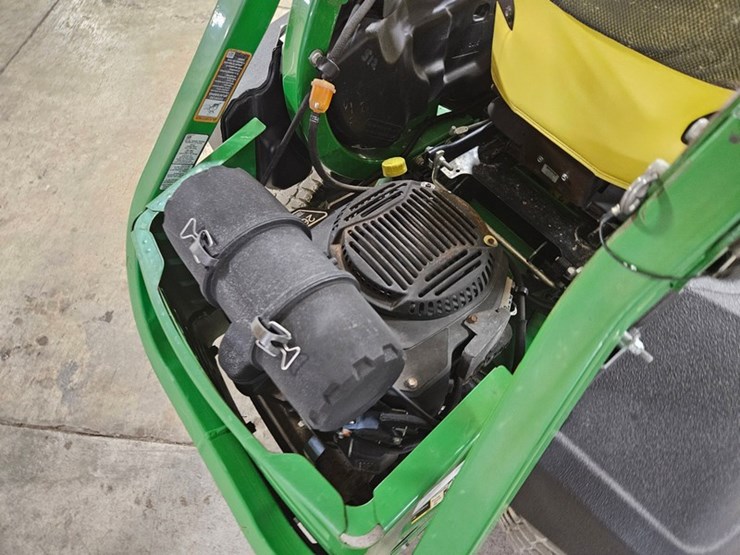 2015-john-deere-z930m-efi-image-14