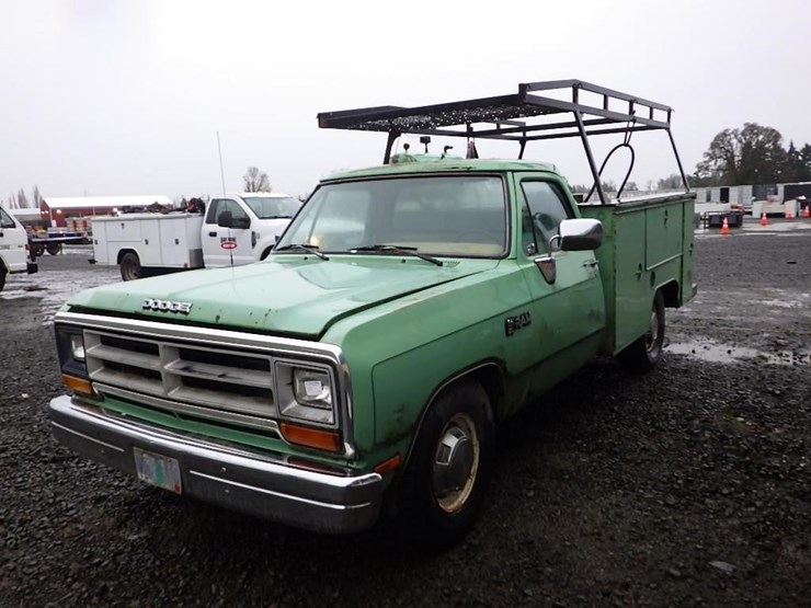 1989-dodge-ram-250-image-1