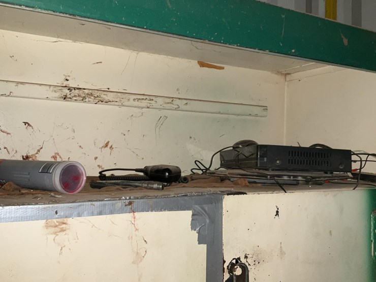 #221-•-cabinet-and-cameras-w/-monitor.-image-11