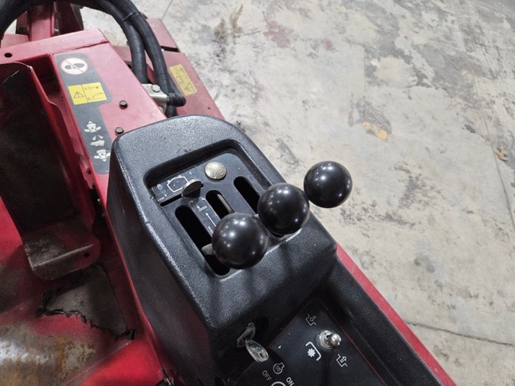 #632-•-toro-groundmaster-4000d-wide-area-mower-image-24