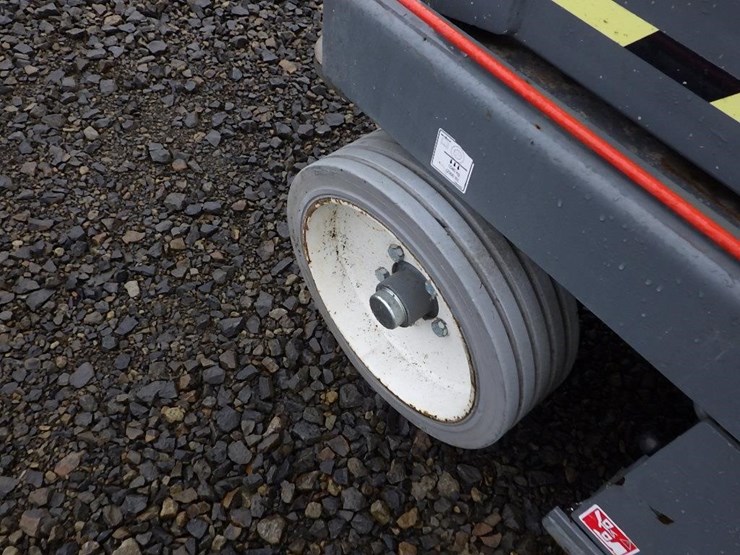 2017-skyjack-sj4632-scissor-lift-image-18