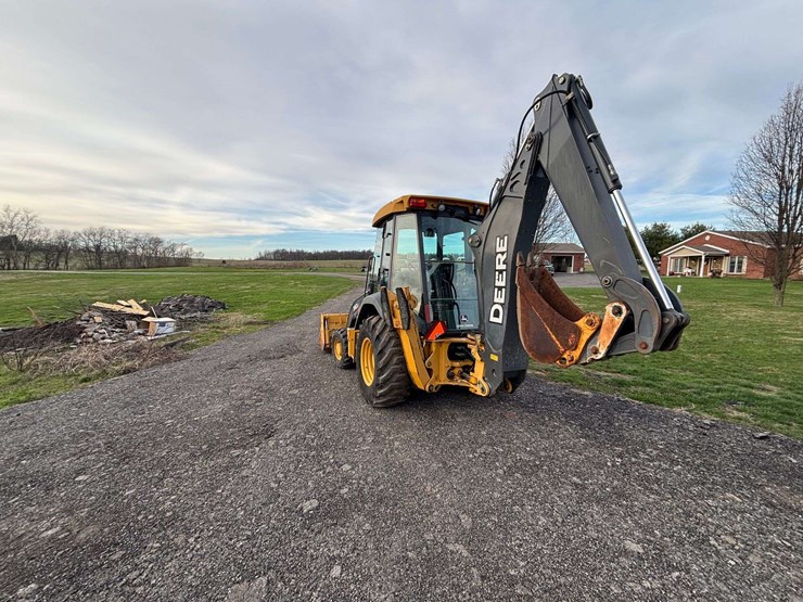 2010-deere-310j-image-10