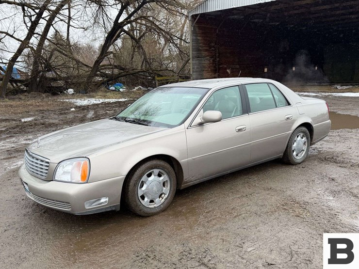 2001-cadillac-deville-sedan-image-1