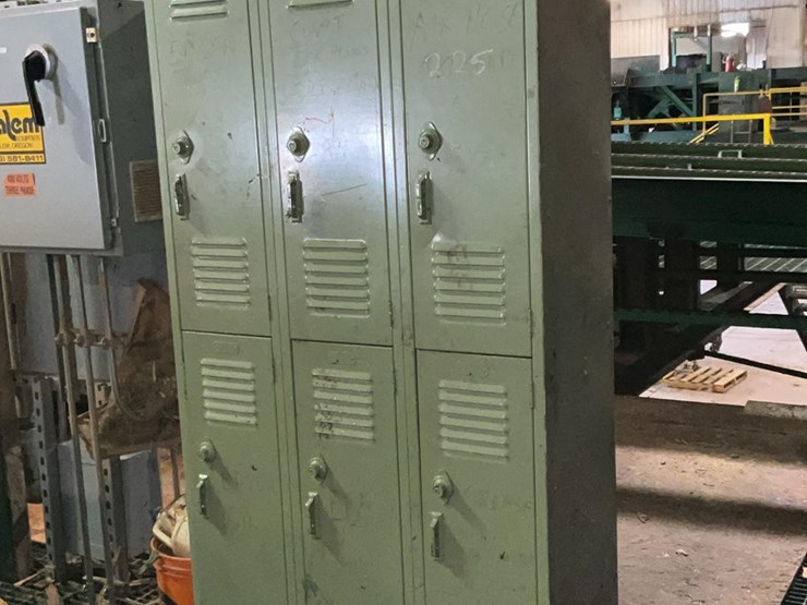 #225-•-locker-cabinet-image-2