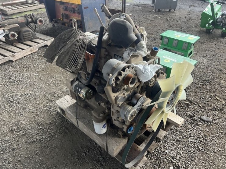 2025-john-deere-7-image-2