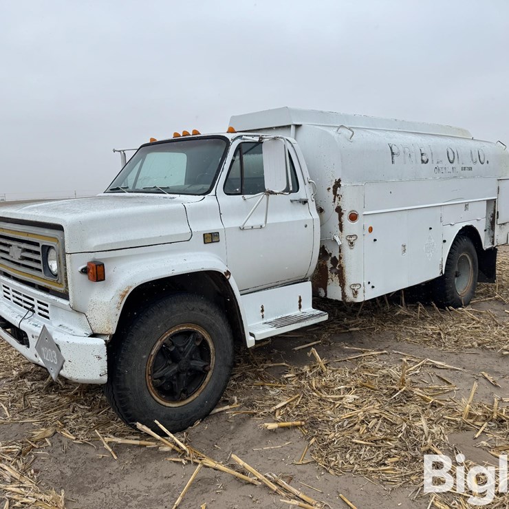 1982 Chevrolet C70 S/A Fuel Truck