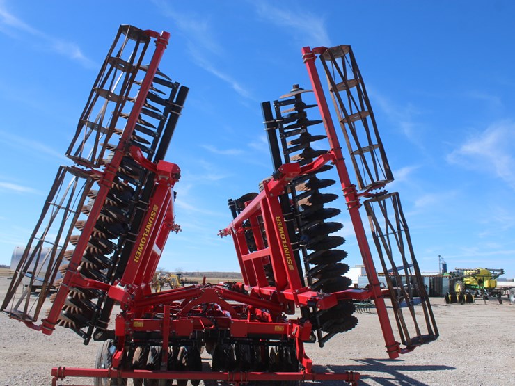 #1030-•-sunflower-6631-vt-soil-finisher-image-36