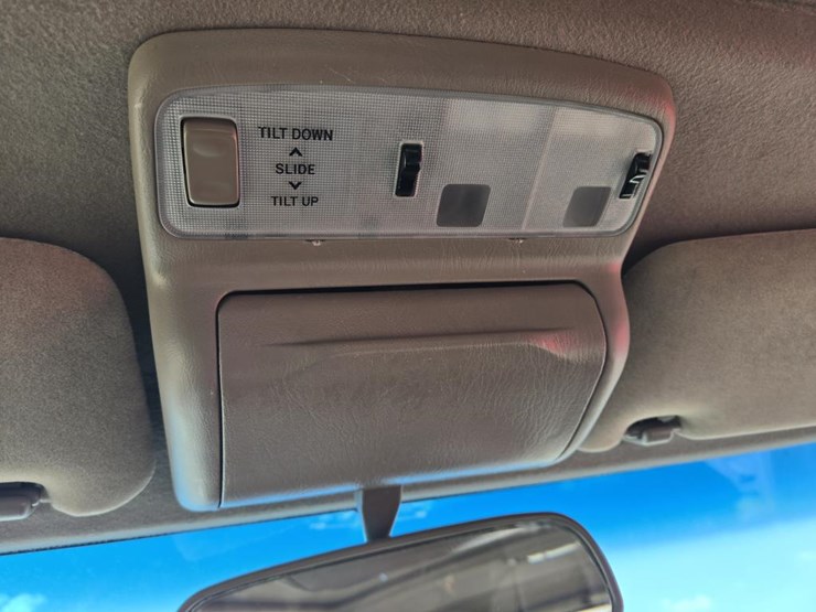 2000-toyota-4-runner-limited-image-25