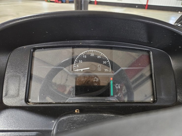 2025-john-deere-3032e-image-41