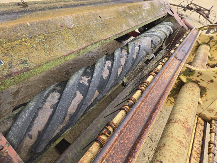 new-holland-488-image-11