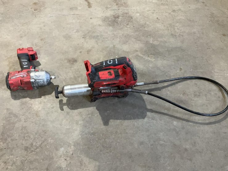 #101-•-milwaukee-cordless-grease-gun-and-1/2-inch-impact-image-4