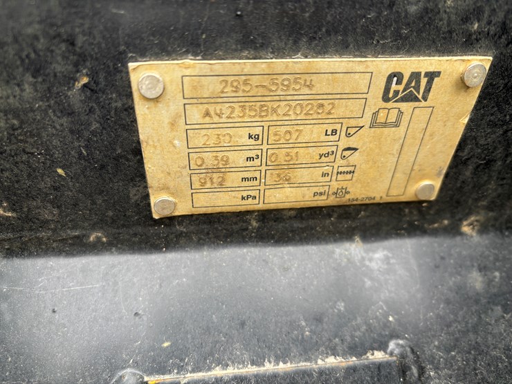 caterpillar-36-image-7