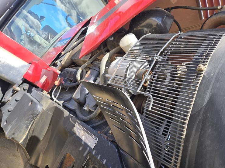 case-ih-mx180-image-17